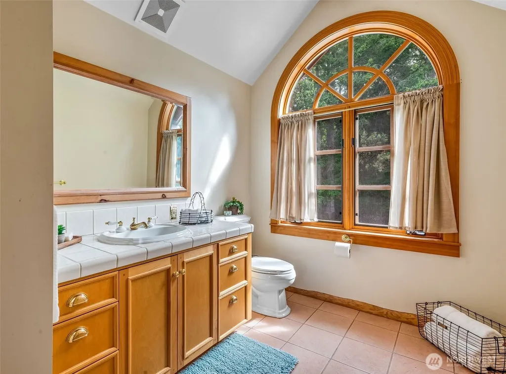 53 Combs Place Port Townsend WA 98368
