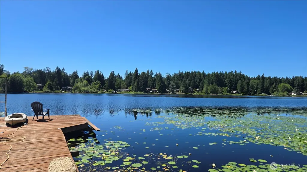 178 E Lake Desire Renton WA 98058