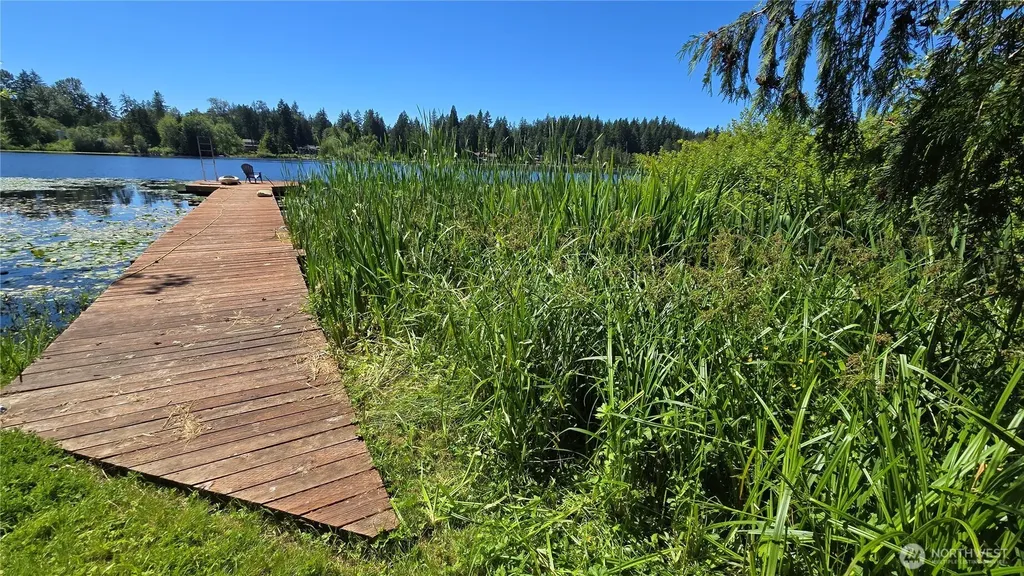 178 E Lake Desire Renton WA 98058