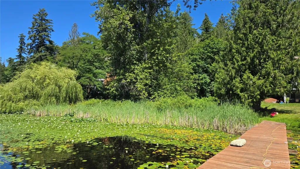 178 E Lake Desire Renton WA 98058