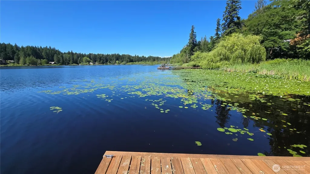178 E Lake Desire Renton WA 98058