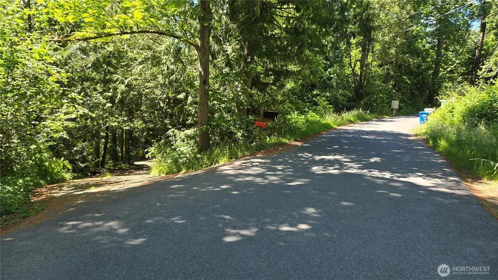 178 E Lake Desire Renton WA 98058