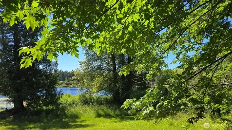 178 E Lake Desire Renton WA 98058