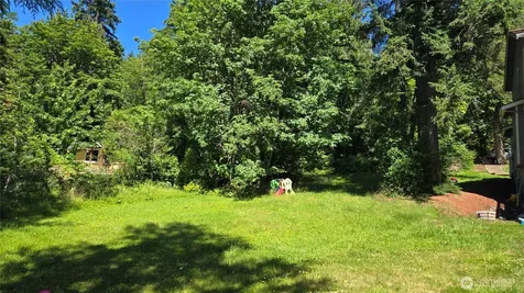 178 E Lake Desire Renton WA 98058