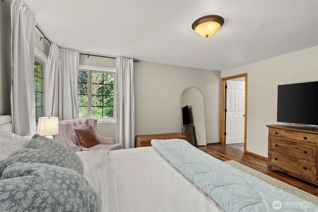 3627 Snug Harbor Road NE Olympia WA 98506