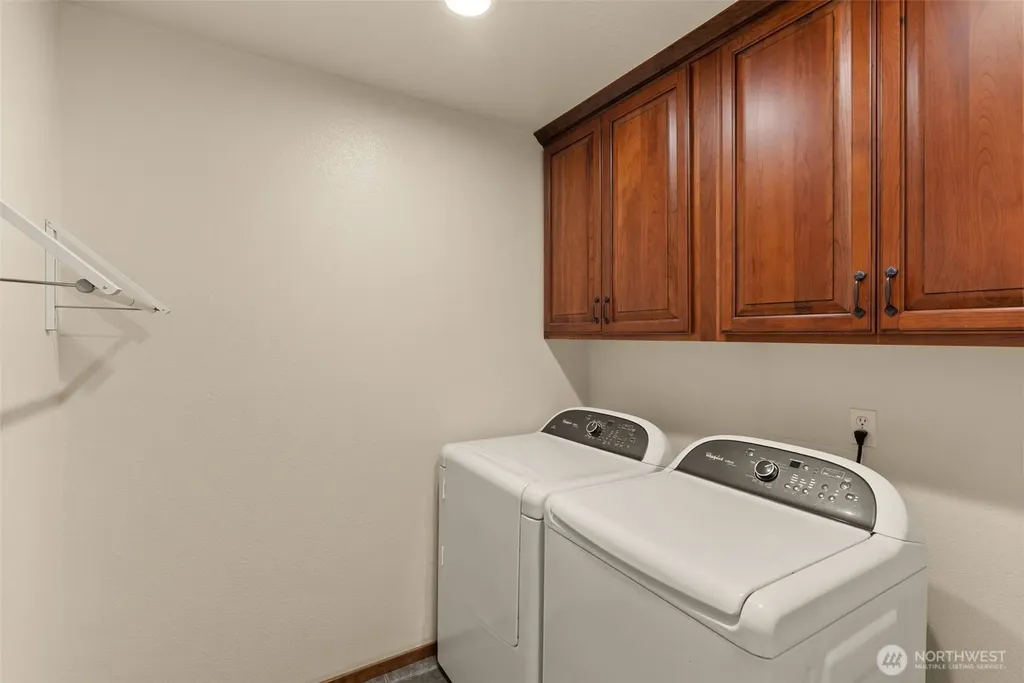 3627 Snug Harbor Road NE Olympia WA 98506
