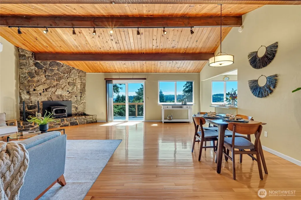 111 Gamble Lane Port Ludlow WA 98365
