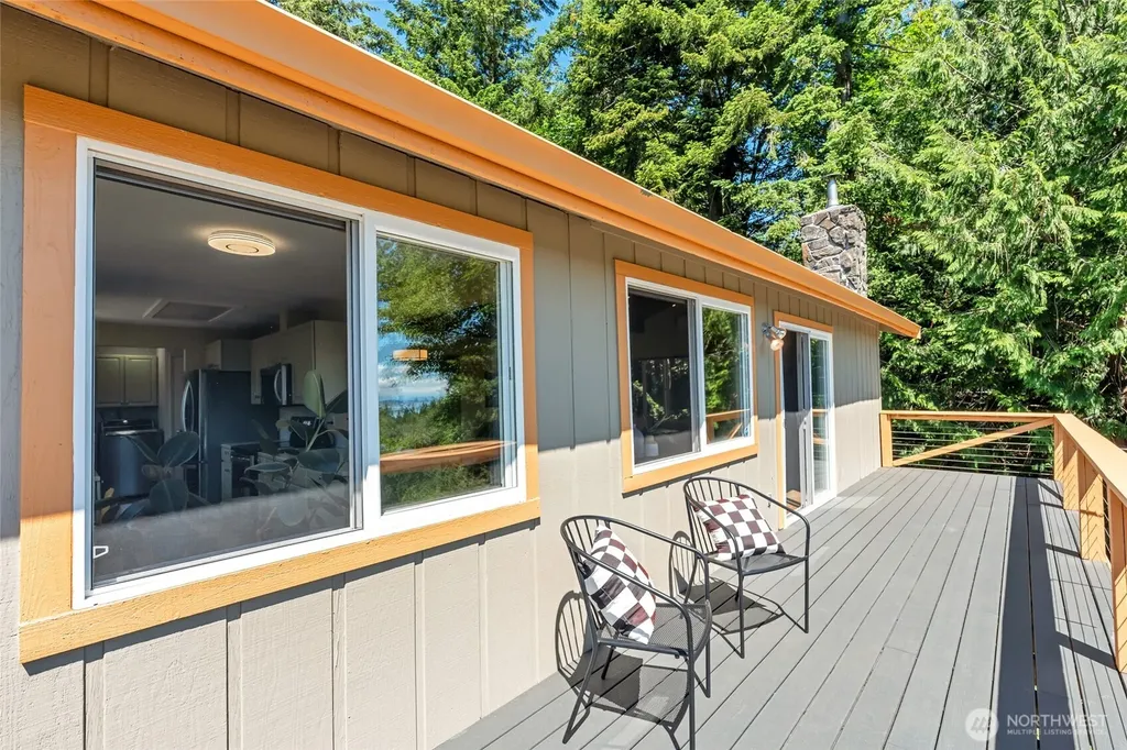 111 Gamble Lane Port Ludlow WA 98365