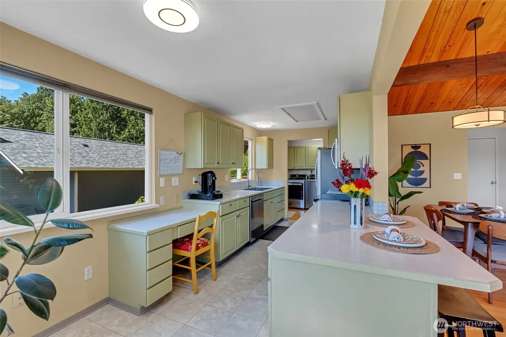 111 Gamble Lane Port Ludlow WA 98365