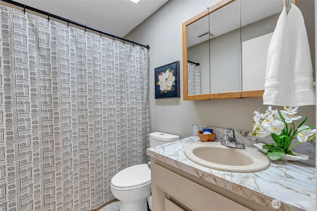 111 Gamble Lane Port Ludlow WA 98365