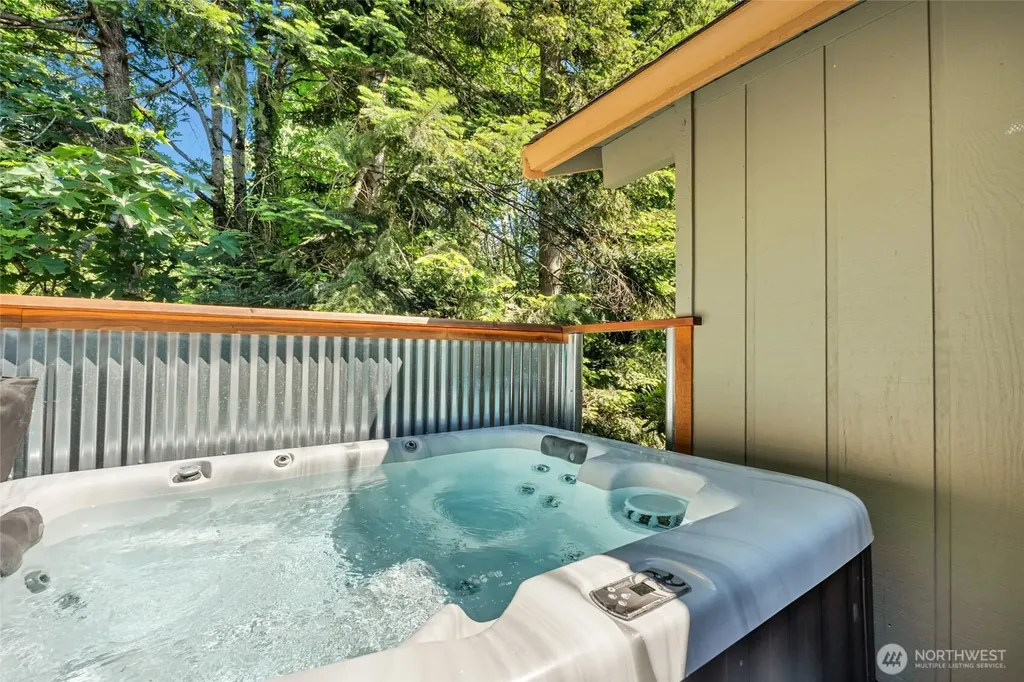 111 Gamble Lane Port Ludlow WA 98365