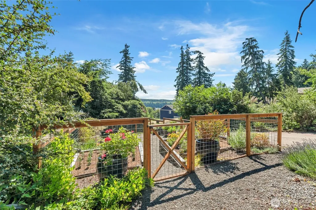 111 Gamble Lane Port Ludlow WA 98365