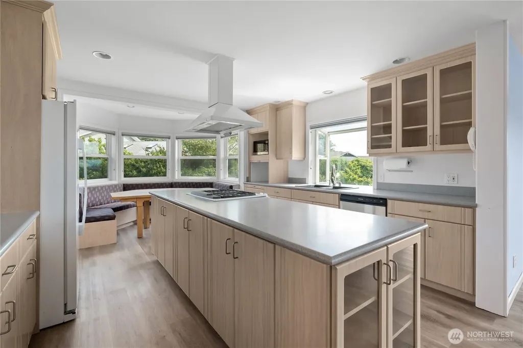 697 Olympic View Drive Coupeville WA 98239