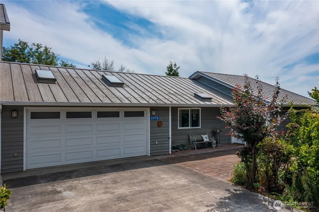 697 Olympic View Drive Coupeville WA 98239
