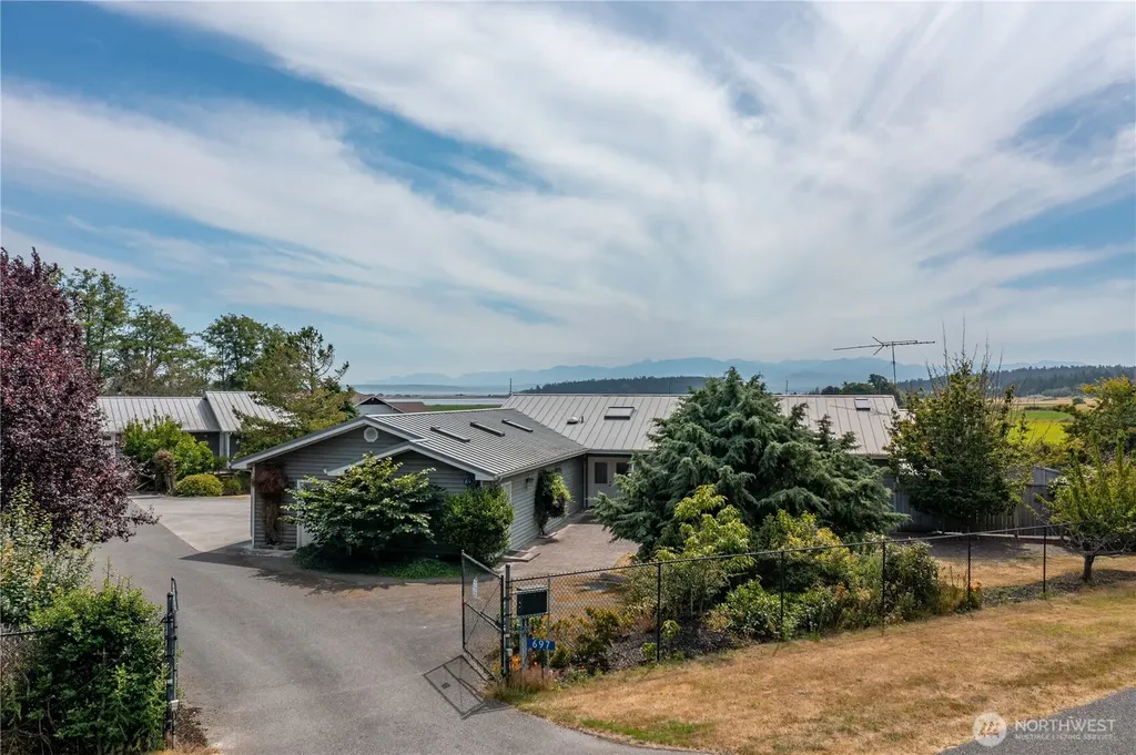 697 Olympic View Drive Coupeville WA 98239