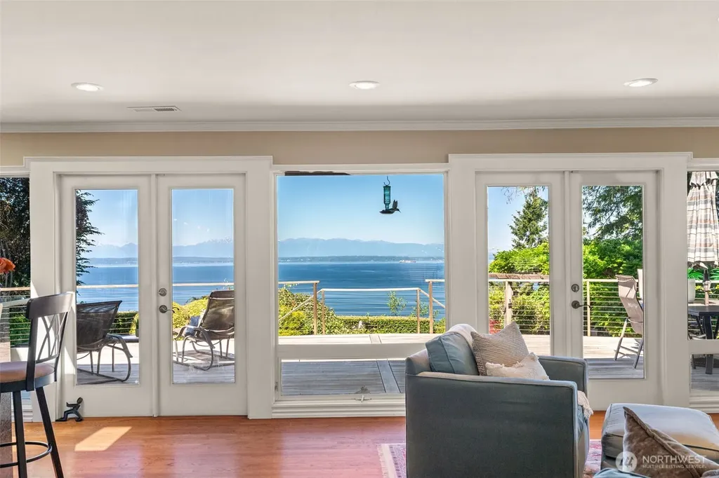 11912 Marine View Drive Edmonds WA 98026