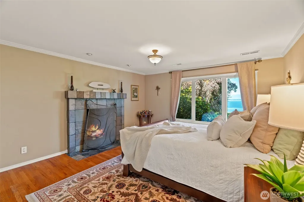 11912 Marine View Drive Edmonds WA 98026