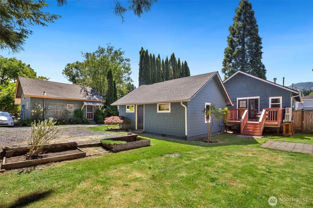 38376 SE Cedar Street Snoqualmie WA 98065