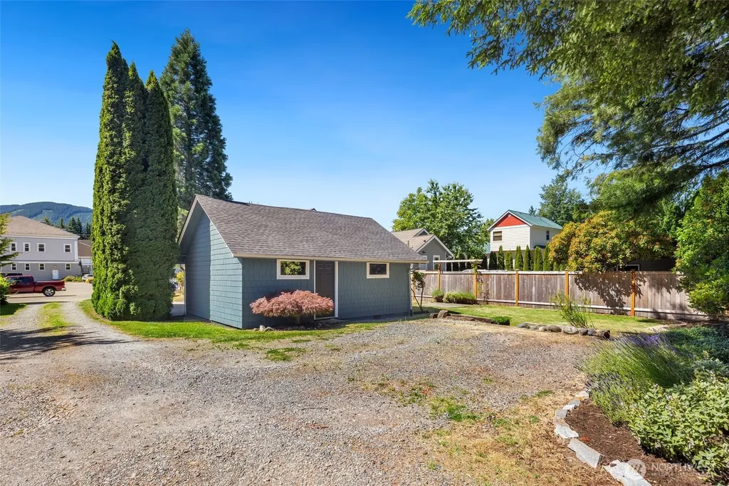 38376 SE Cedar Street Snoqualmie WA 98065