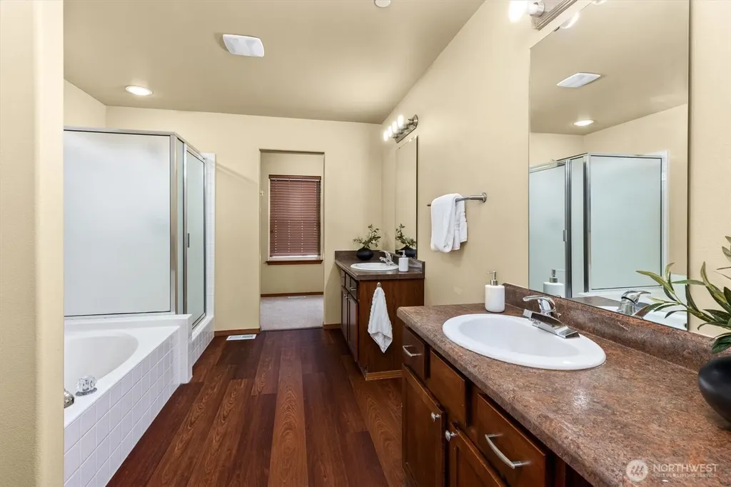 1190 Swan Loop Dupont WA 98327