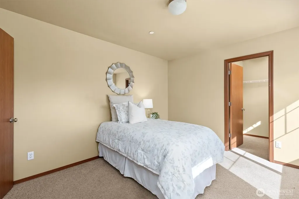 1190 Swan Loop Dupont WA 98327