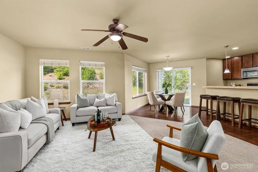 1190 Swan Loop Dupont WA 98327