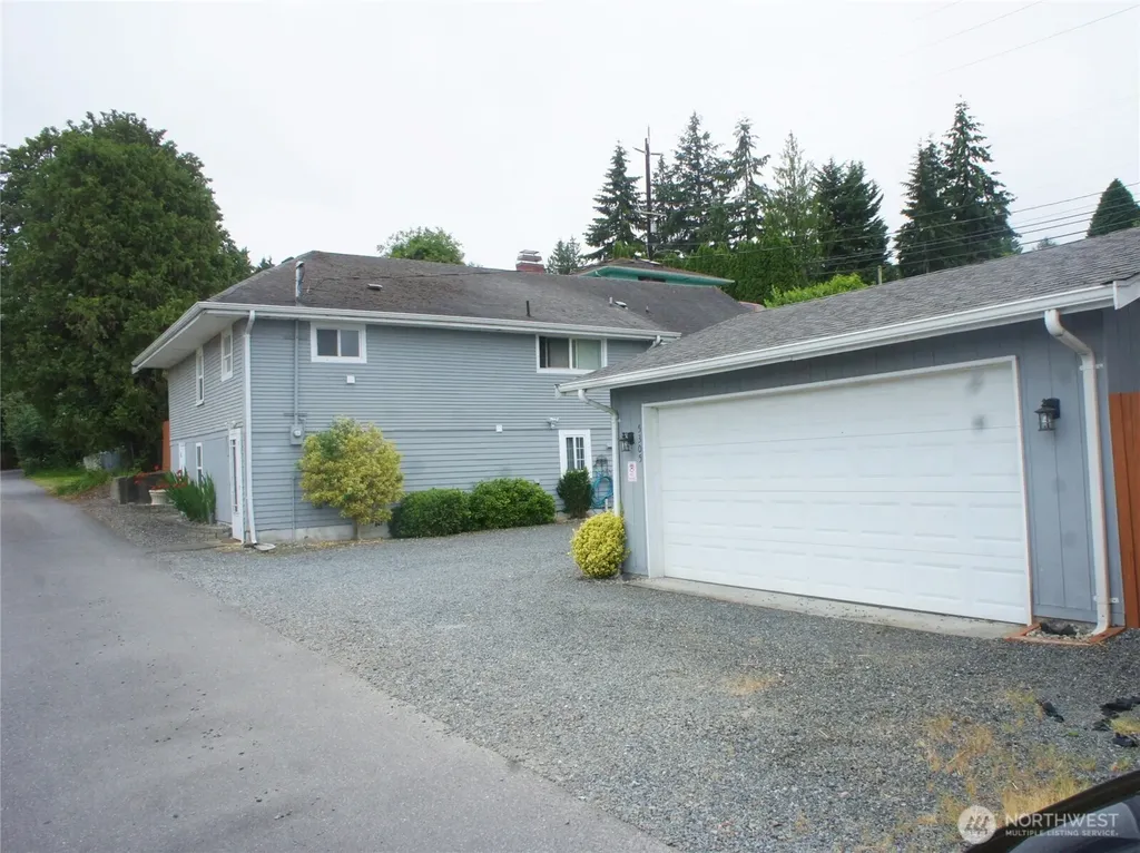 5305 3rd Avenue Everett WA 98203