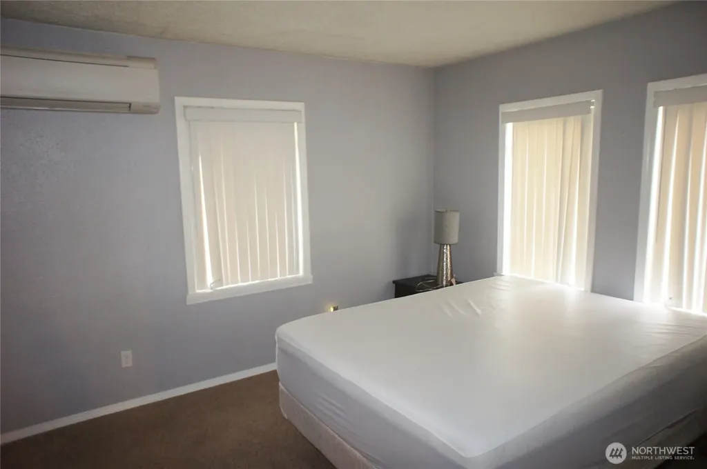 5305 3rd Avenue Everett WA 98203