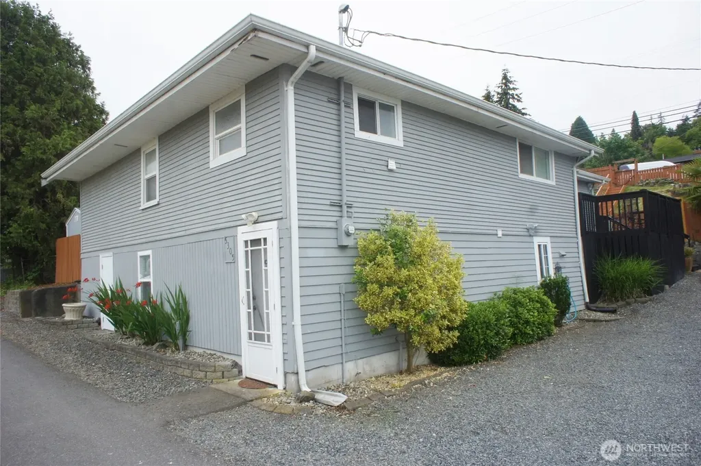 5305 3rd Avenue Everett WA 98203