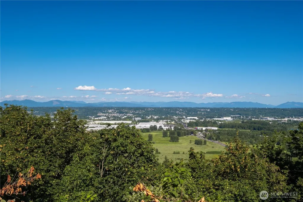 20916 Military Road S Seatac WA 98198