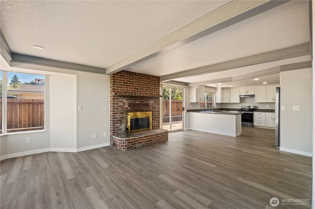20916 Military Road S Seatac WA 98198