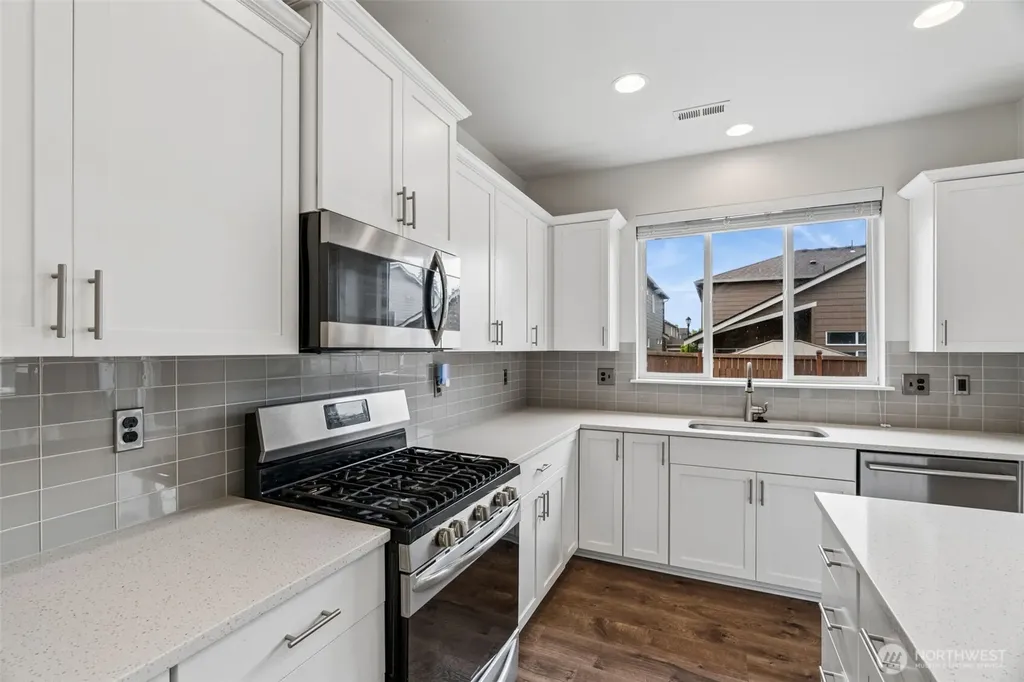 6813 Sweetgum Avenue NE Lacey WA 98516