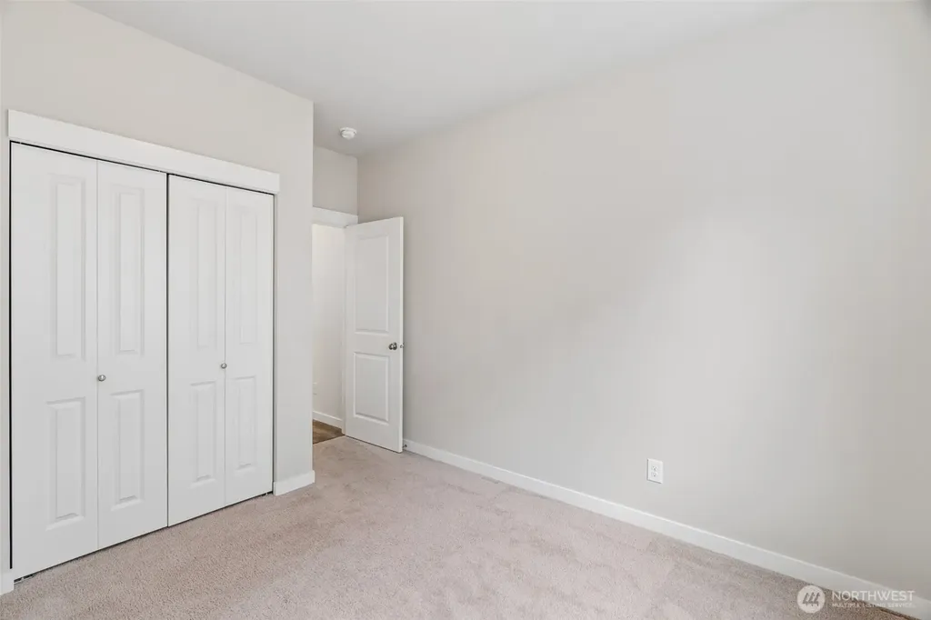 6813 Sweetgum Avenue NE Lacey WA 98516