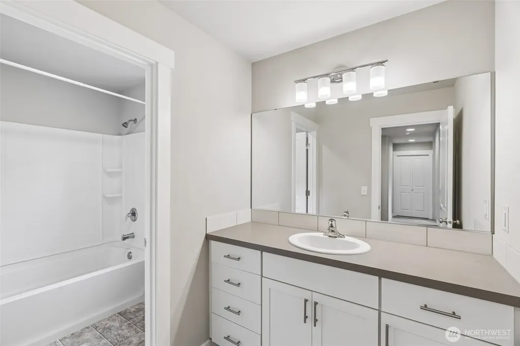 6813 Sweetgum Avenue NE Lacey WA 98516
