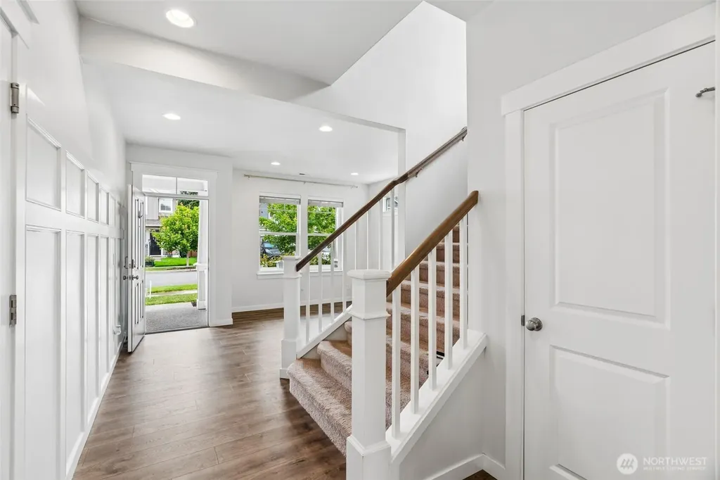 6813 Sweetgum Avenue NE Lacey WA 98516