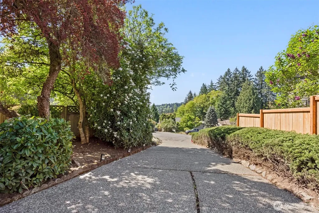 14824 104th Avenue NE Bothell WA 98011