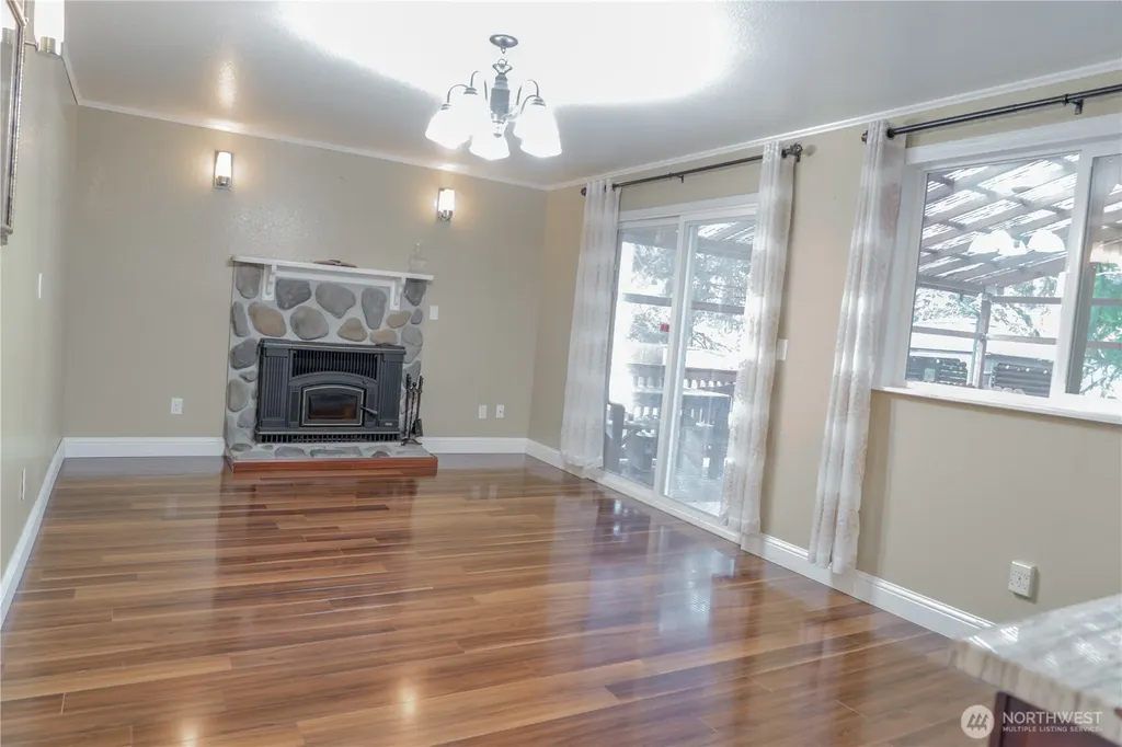 2420 166th Place SE Bothell WA 98012
