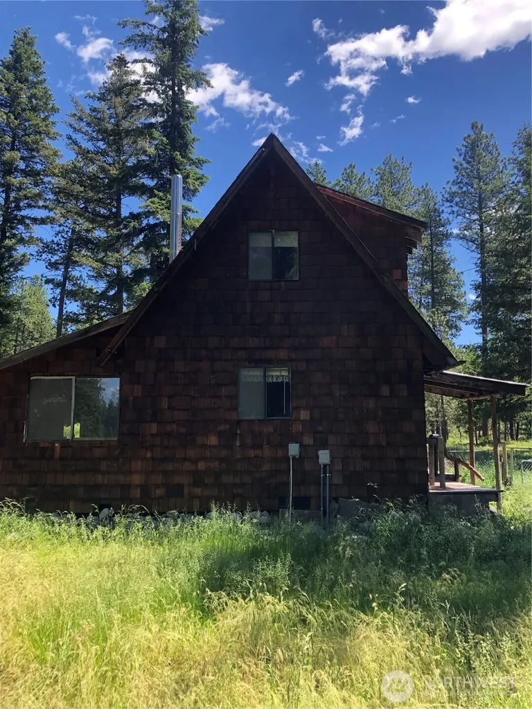 13 Rope And Saddle Lane Tonasket WA 98855