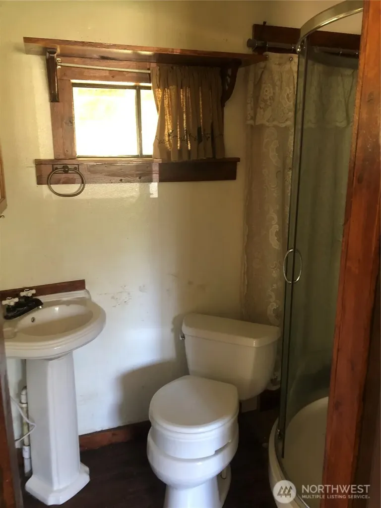 13 Rope And Saddle Lane Tonasket WA 98855