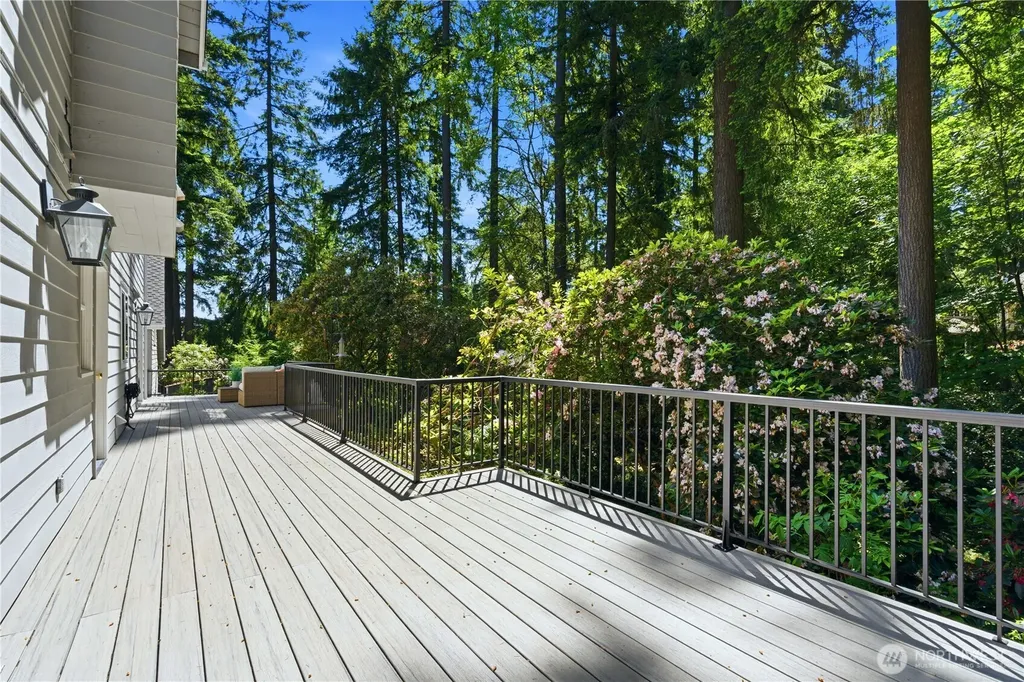 13555 NE 54th Place Bellevue WA 98005