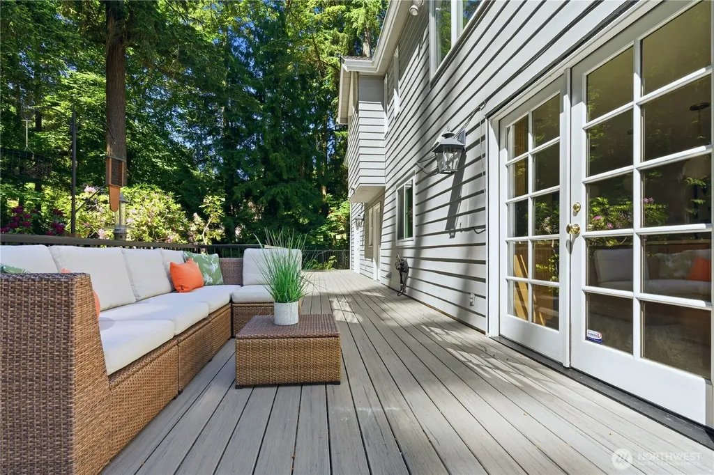 13555 NE 54th Place Bellevue WA 98005