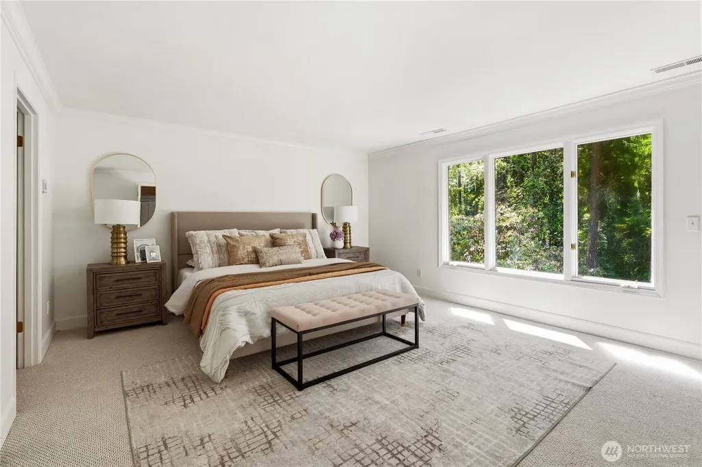 13555 NE 54th Place Bellevue WA 98005