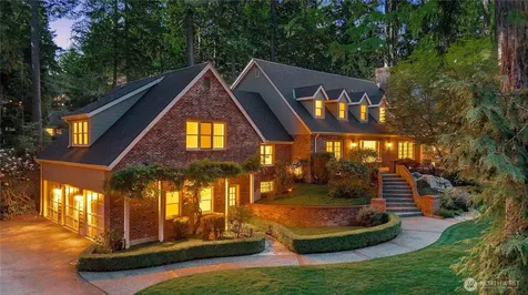 13555 NE 54th Place Bellevue WA 98005
