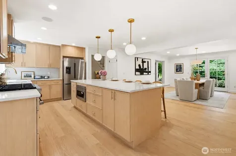 13555 NE 54th Place Bellevue WA 98005