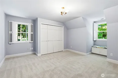 13555 NE 54th Place Bellevue WA 98005