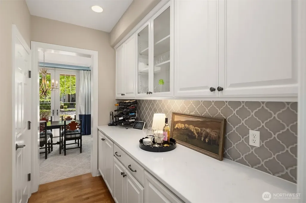 1714 11th Avenue NE Issaquah WA 98029
