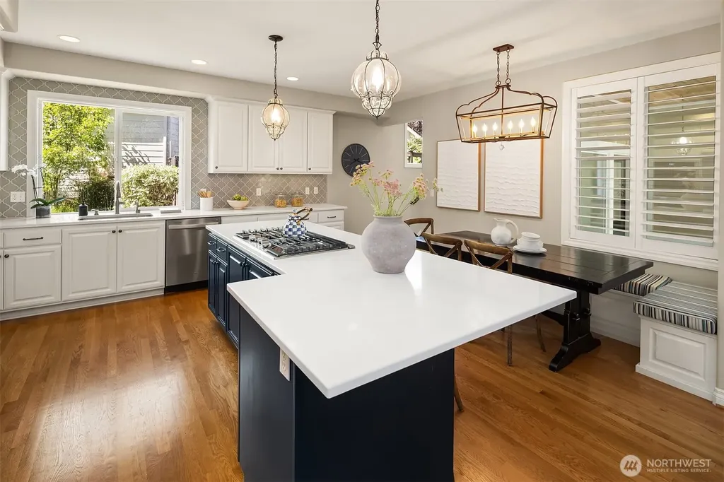 1714 11th Avenue NE Issaquah WA 98029