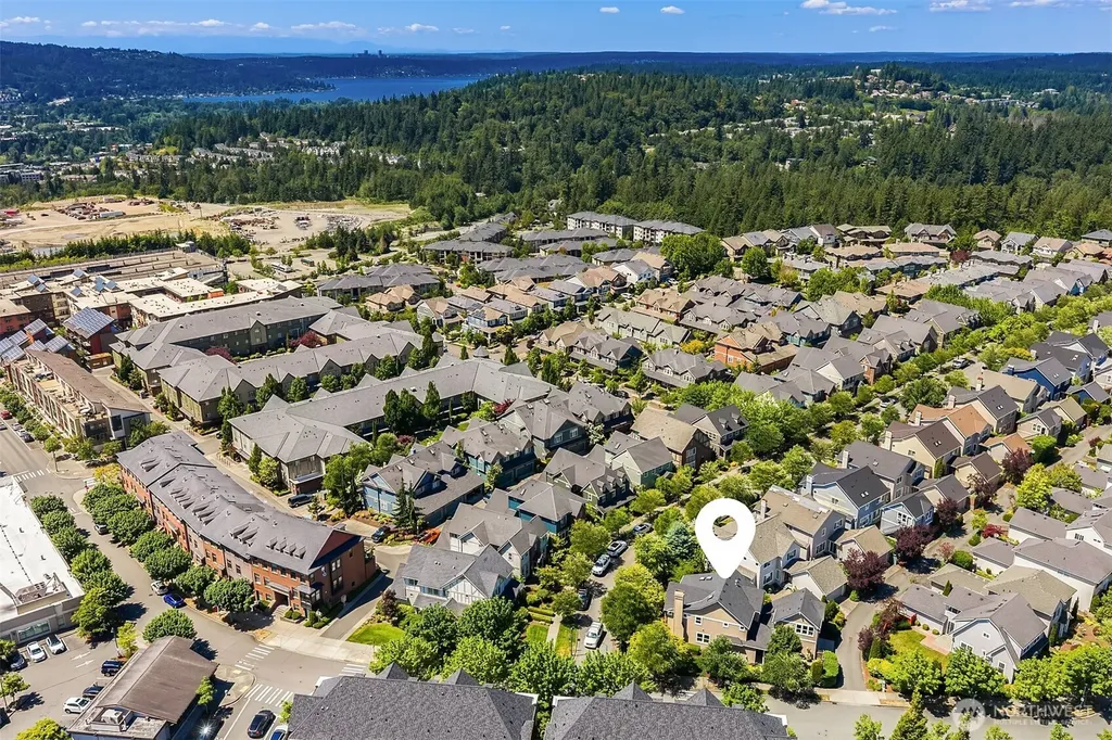 1714 11th Avenue NE Issaquah WA 98029
