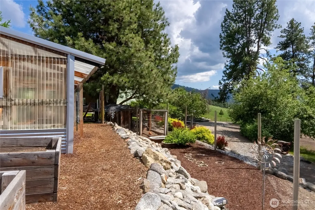 1765 Tunk Creek Road Riverside WA 98849