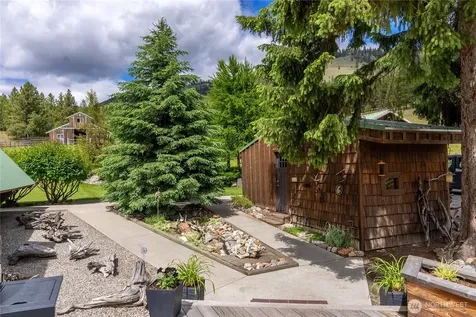 1765 Tunk Creek Road Riverside WA 98849
